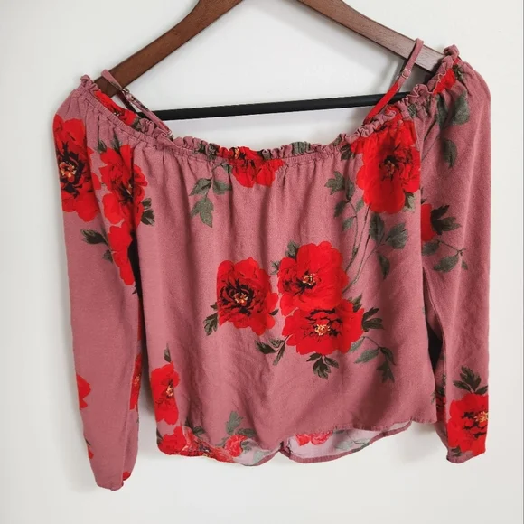 Kendall & Kylie off shoulder pink top with red Floral flowers 🌹 size M - Picture 5 of 5